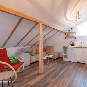 Entire Central House With Guest & Garden Casa vacanze